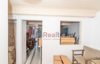 86eae3800fb042199337b58c4232557a