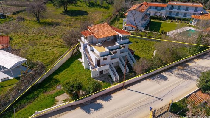 Image No.6-7 Bed Property for sale