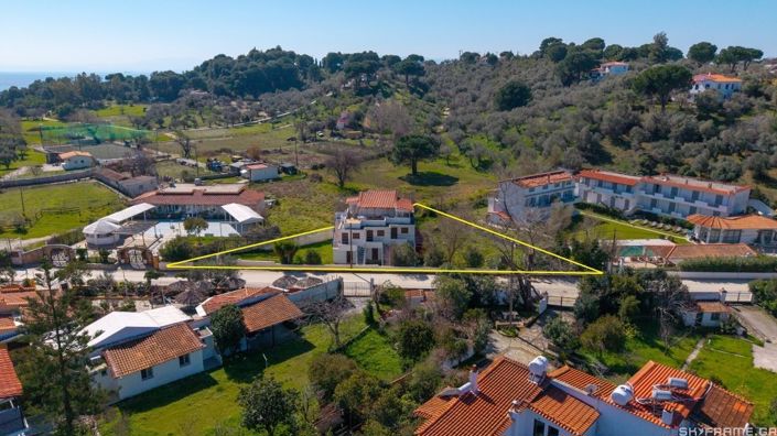 Image No.7-7 Bed Property for sale