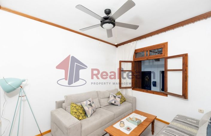 Image No.10-2 Bed Property for sale