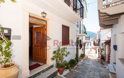 c2caae53d8de4a86ad7a62d8aff114d2