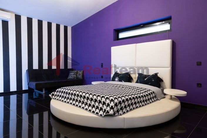 Image No.15-3 Bed Villa for sale