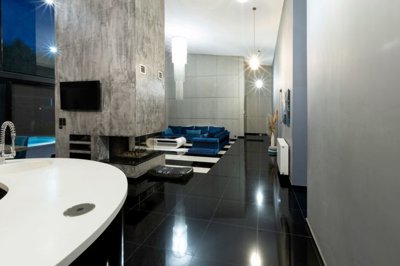 51b66b9d831145849789da9babed7f0e