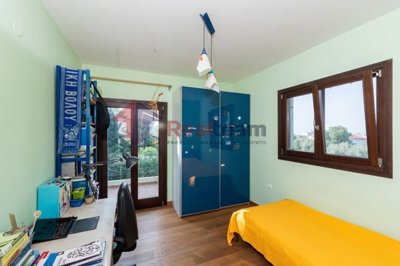 756c5ea28ccc4217a0d8811908aed6d1