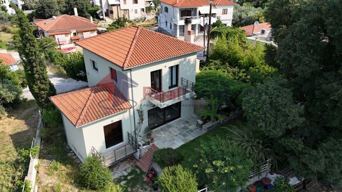 Image No.23-4 Bed Property for sale