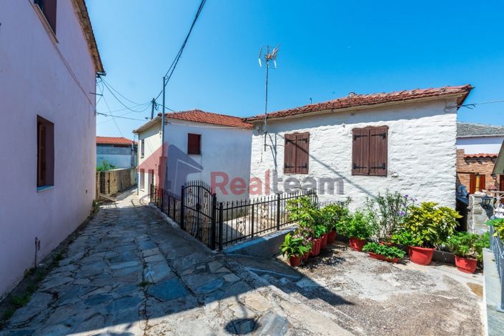 Image No.19-2 Bed Property for sale