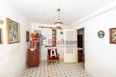 0be1c631a3cb459cb8ba955d071e94a5