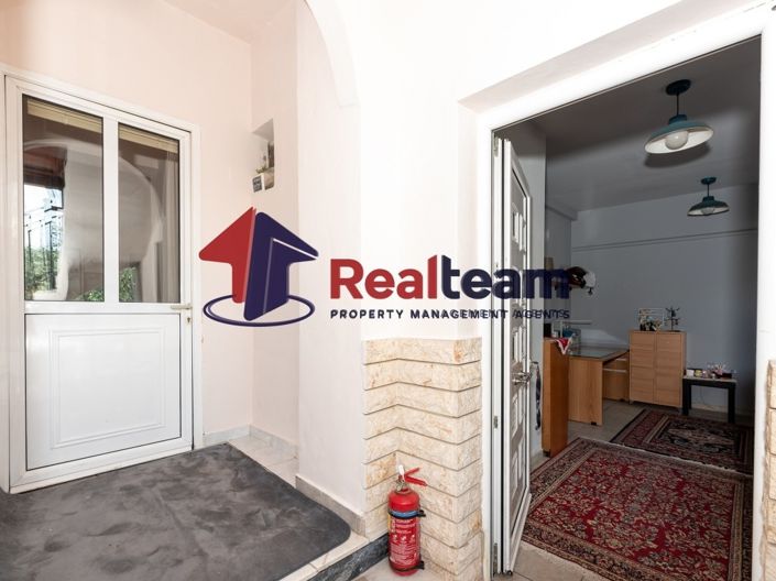 Image No.16-4 Bed Property for sale