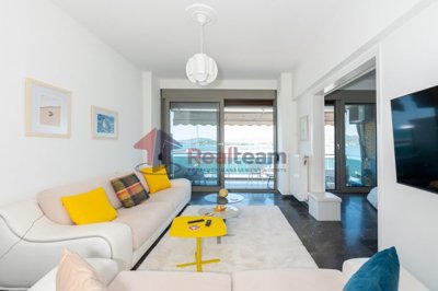 4eaf2bced2ff40f1838fbfccf8cd2720