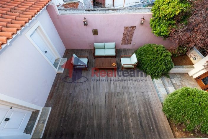 Image No.9-4 Bed Property for sale