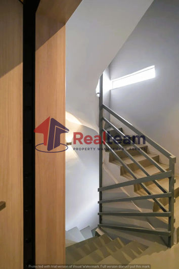 Image No.21-3 Bed Apartment for sale