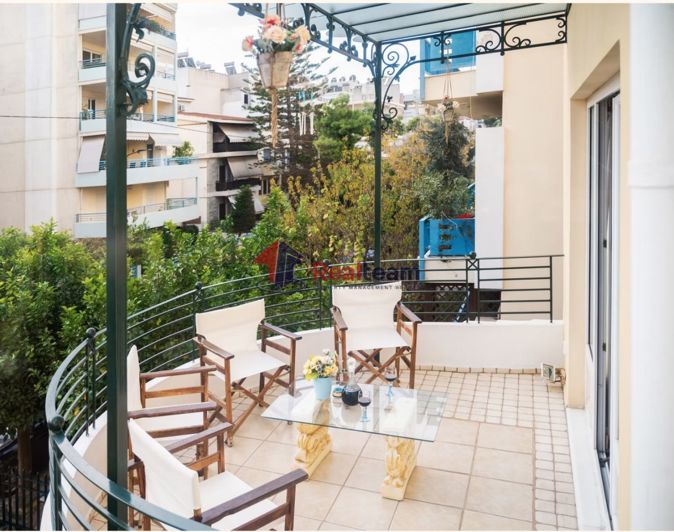 Image No.10-7 Bed Property for sale