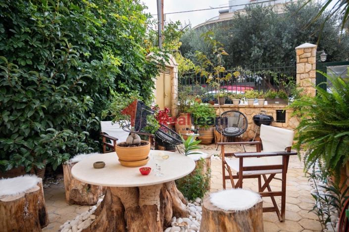 Image No.2-7 Bed Property for sale