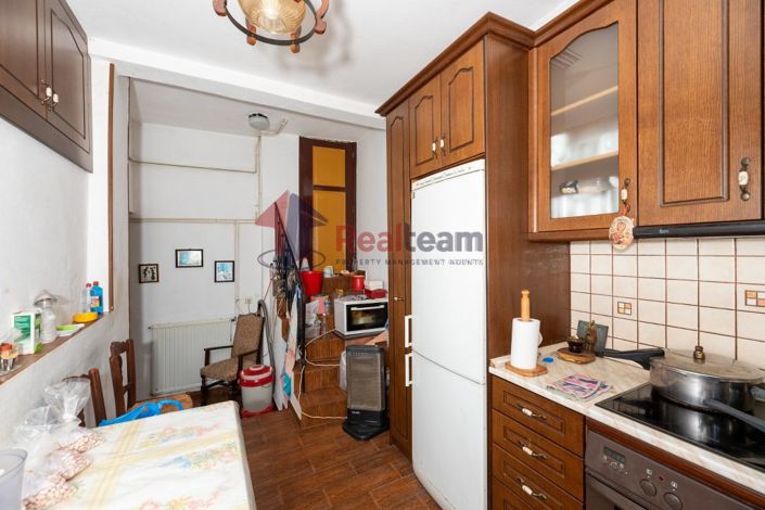 Image No.12-5 Bed Property for sale