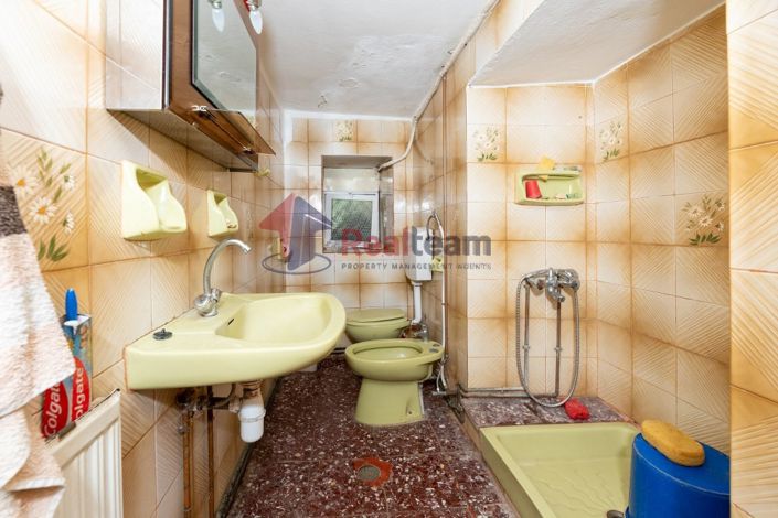 Image No.13-5 Bed Property for sale