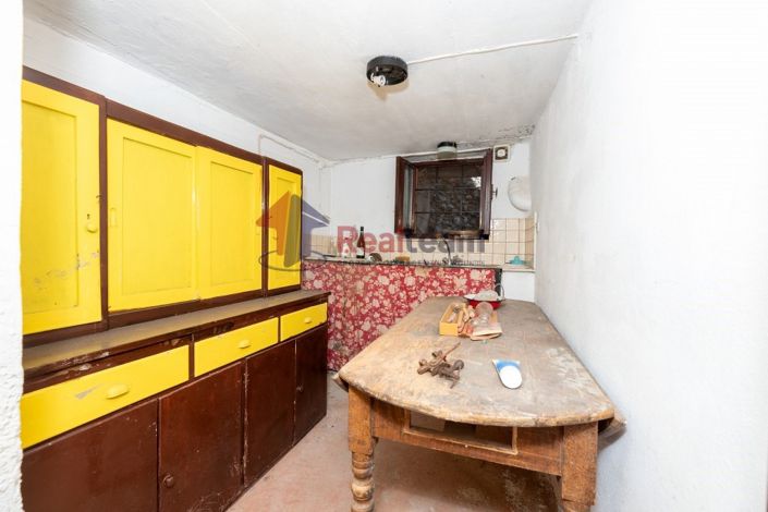 Image No.15-5 Bed Property for sale