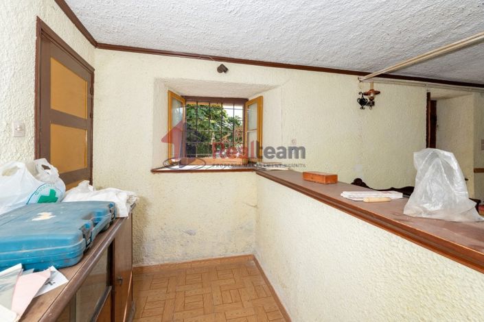 Image No.19-5 Bed Property for sale