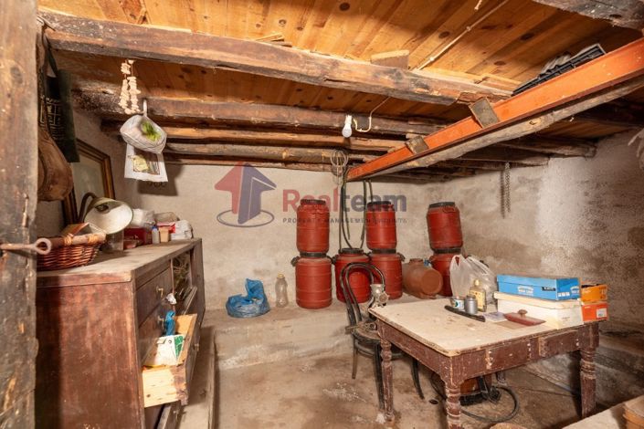 Image No.20-5 Bed Property for sale