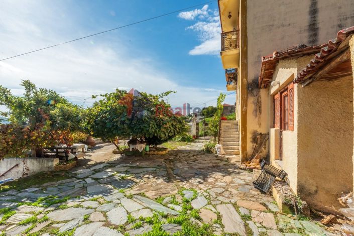 Image No.24-5 Bed Property for sale