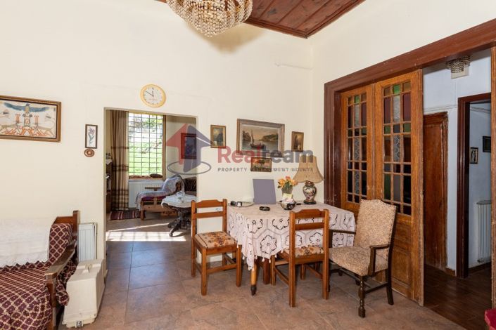 Image No.7-5 Bed Property for sale