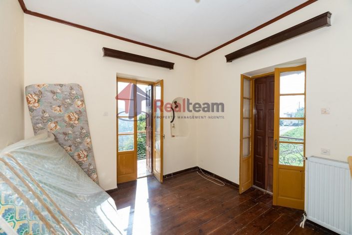 Image No.10-3 Bed Apartment for sale