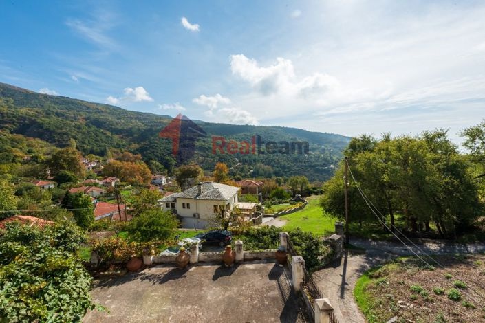 Image No.9-3 Bed Apartment for sale