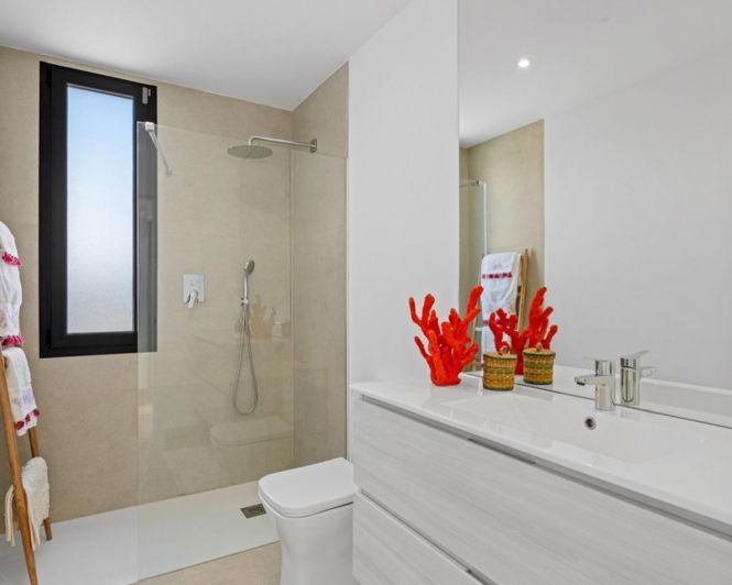 Image No.26-3 Bed Villa for sale