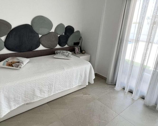 Image No.17-3 Bed Villa for sale