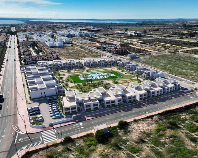 Image No.20-2 Bed Apartment for sale