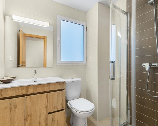 Image No.37-2 Bed Apartment for sale