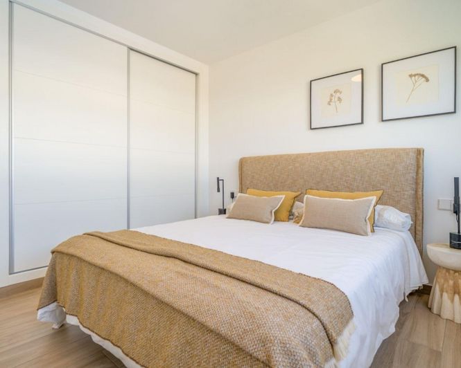 Image No.18-2 Bed Apartment for sale