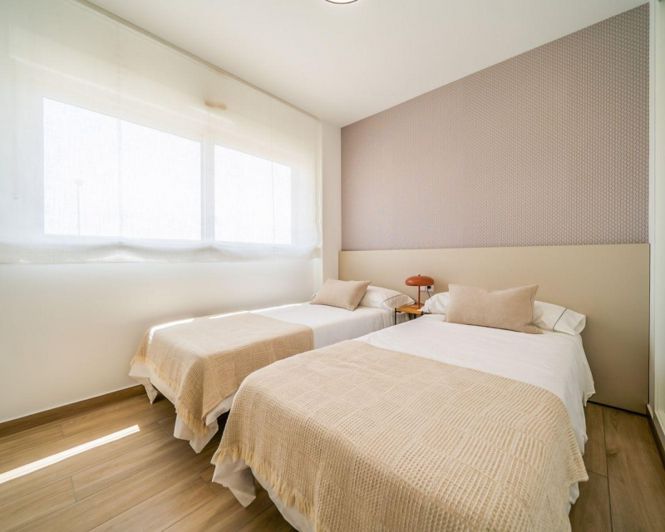 Image No.20-2 Bed Apartment for sale