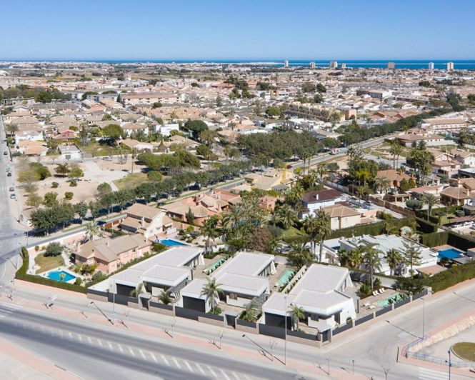 Image No.26-3 Bed Villa for sale