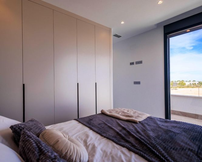 Image No.27-3 Bed Villa for sale