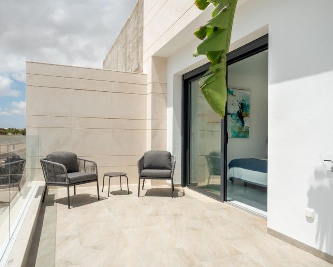 Image No.34-3 Bed Villa for sale