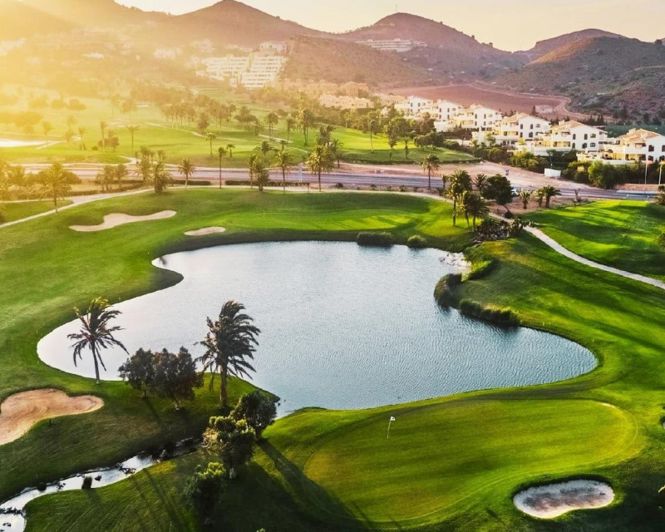 Image No.23-2 Bed Townhouse for sale