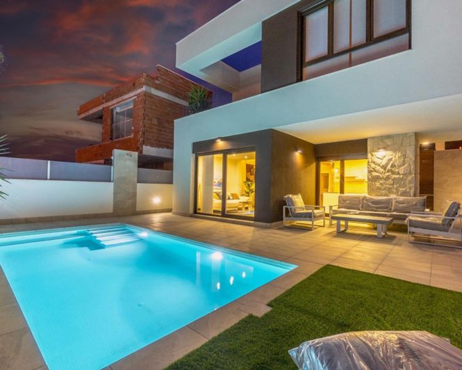 Image No.32-3 Bed Villa for sale