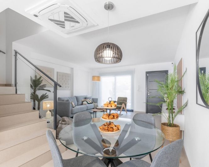 Image No.16-4 Bed Townhouse for sale