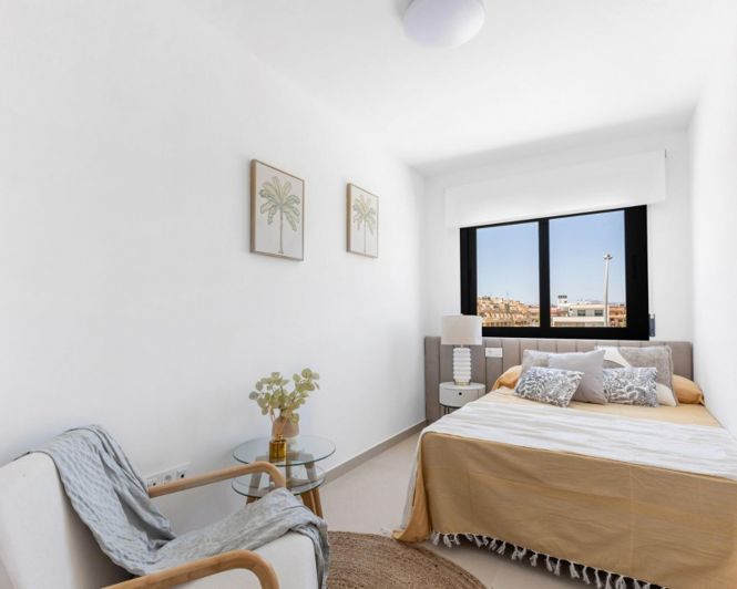 Image No.45-4 Bed Townhouse for sale