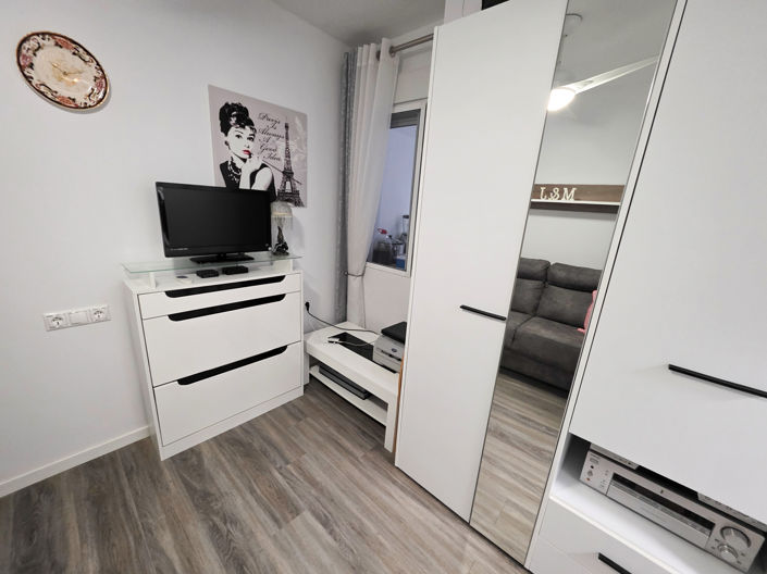 Image No.20-2 Bed Apartment for sale