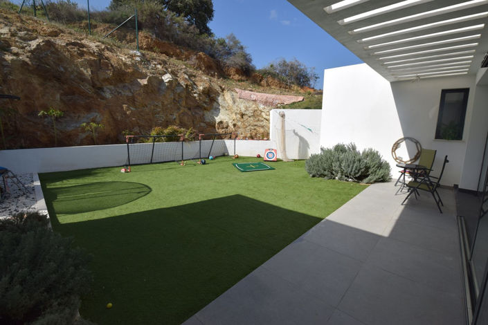 Image No.34-4 Bed Property for sale