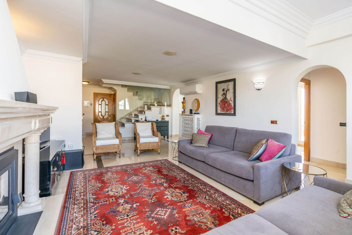 Image No.5-5 Bed Property for sale