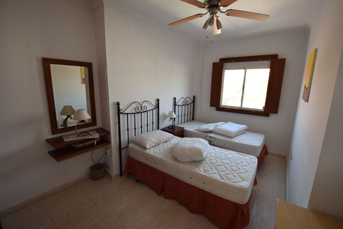 Image No.23-3 Bed Property for sale