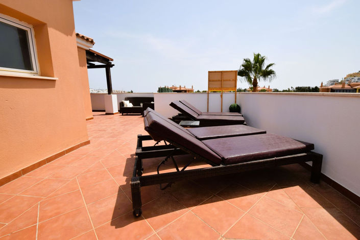 Image No.5-2 Bed Property for sale