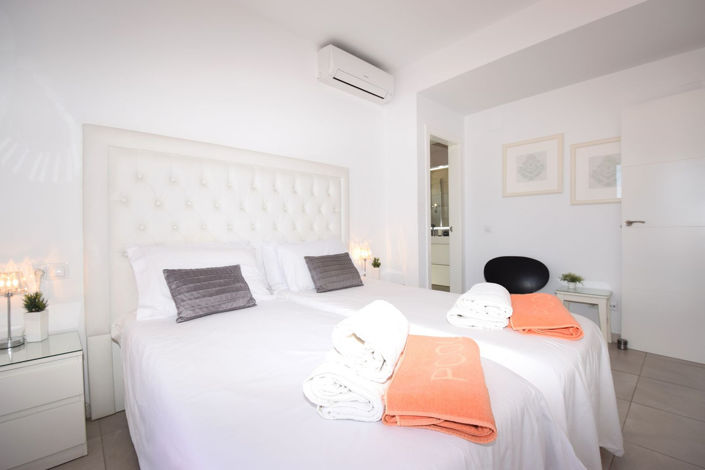 Image No.7-2 Bed Property for sale