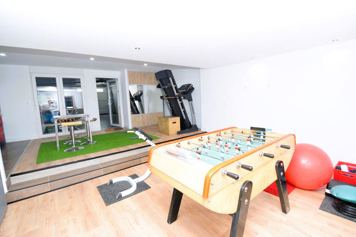 Image No.22-3 Bed Property for sale