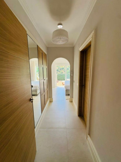 Image No.14-3 Bed Property for sale