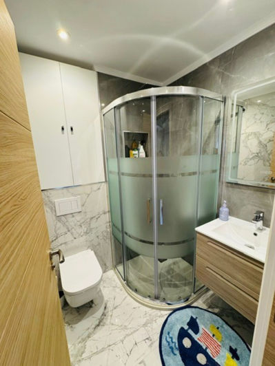 Image No.19-3 Bed Property for sale