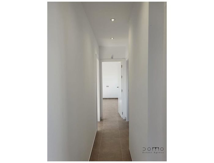 Image No.19-3 Bed Property for sale