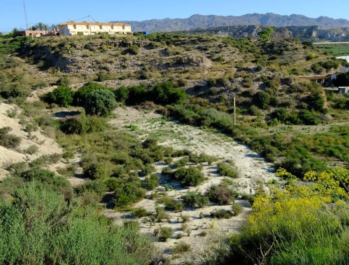 Image No.15-2 Bed Country House for sale